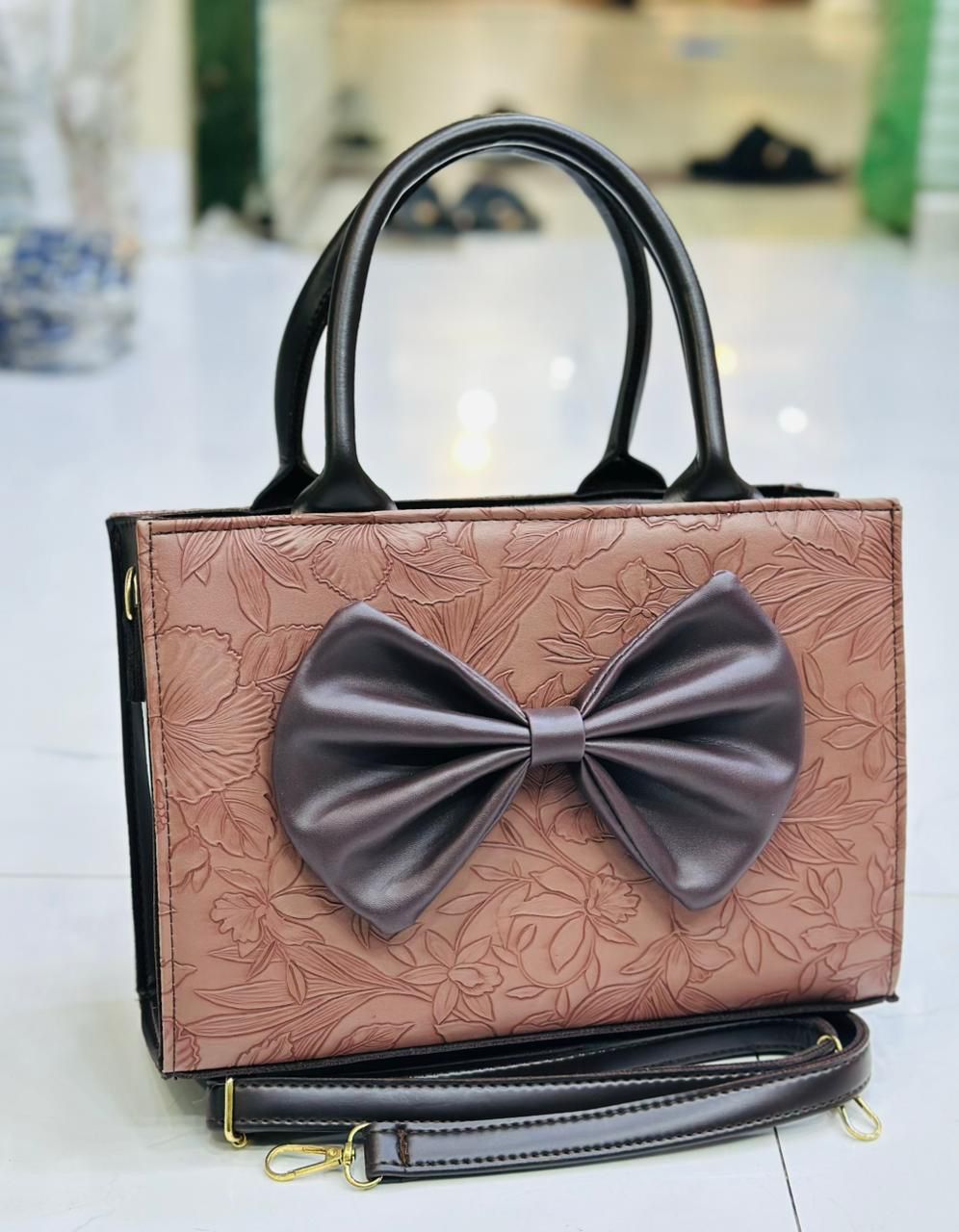Elegant Ladies Handbag